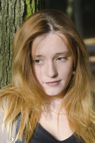 rüya gibi bir kızın portresi