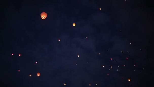 Фонари неба праздник фон — стоковое видео