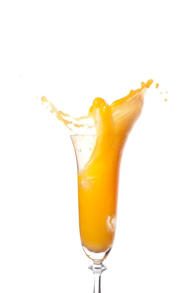 オレンジ色のスプラッシュ カクテル — ストック写真