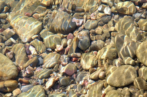 Pedra debaixo de água — Fotografia de Stock