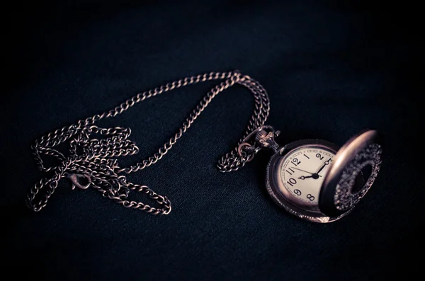 vintage tarzı zinciri ile cep saati