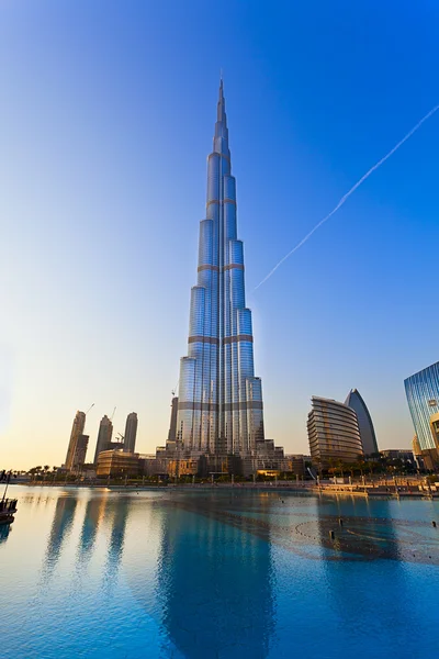 DUBAI, Emirados Árabes Unidos - JAN 29: Burj Khalifa, a torre mais alta do mundo, Downtown Burj Dubai 29 de janeiro de 2012 em Dubai, Emirados Árabes Unidos — Fotografia de Stock