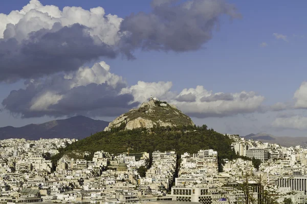 Lycabettus hill in the heart of Athens — Stock Photo, Image