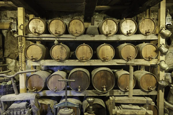 şarap mahzenine Manastırı