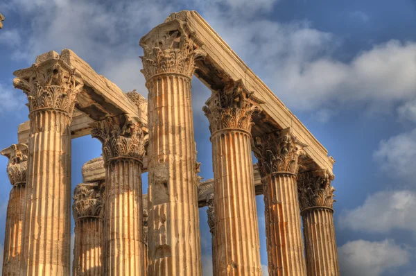 Antika tempel av olympiska zeus, Aten, Grekland — Stockfoto