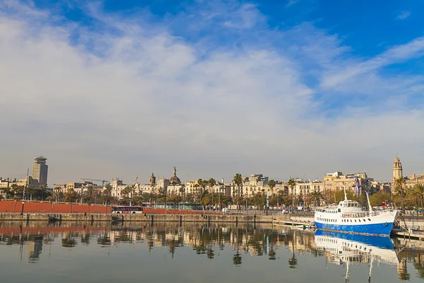 Barcelona bağlantı noktası — Stok fotoğraf