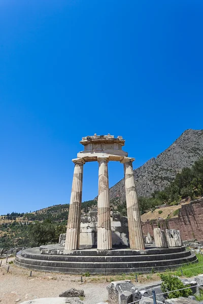 Il tholos del santuario di Athena Pronaia a Delfi, Grecia — Foto Stock