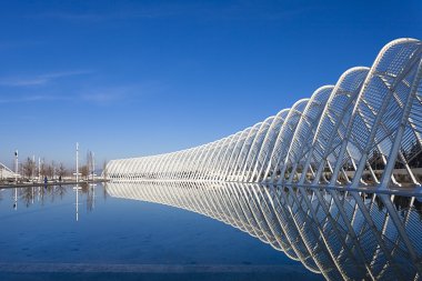 Atina, Yunanistan - mar 10: 10 Mart 2012 Atina, Yunanistan'ın ünlü İspanyol mimarisi santiago calatrava tarafından tasarlanmış Olimpiyat velodrome Atina Olimpiyat spor kompleksi,
