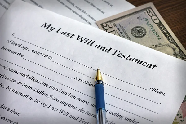 Last Will and Testament form with pen, close-up — Stock Photo, Image