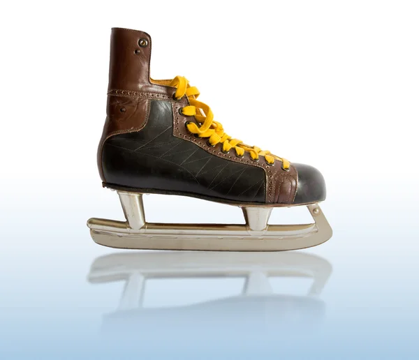 Patines de hielo viejos — Foto de Stock