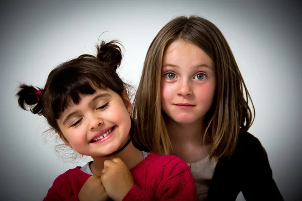 Портрет маленьких девочек — стоковое фото