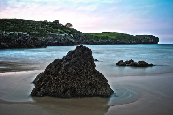 Felsstrand — Stockfoto