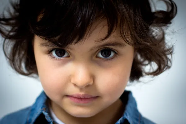 Weinig meisje portret — Stockfoto