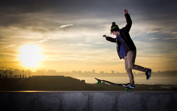 Teenager-Skateboarder — Stockfoto