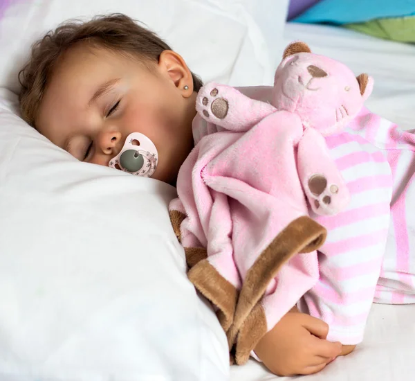 Baby sleeping — Stock Photo, Image