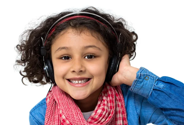 Bambina ascoltando musica — Foto Stock