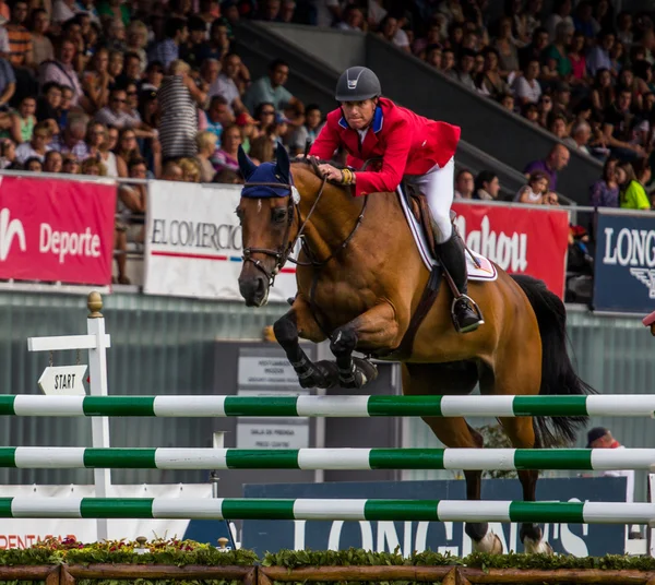 Horse jumping competition — Stock Photo, Image