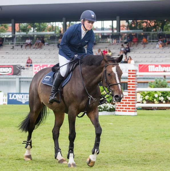 Horse jumping competition — Stock Photo, Image