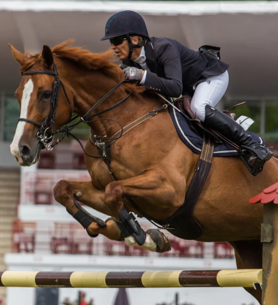 Gara di salto a cavallo — Foto Stock