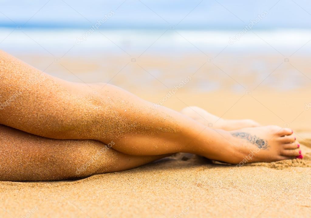 Beine am strand