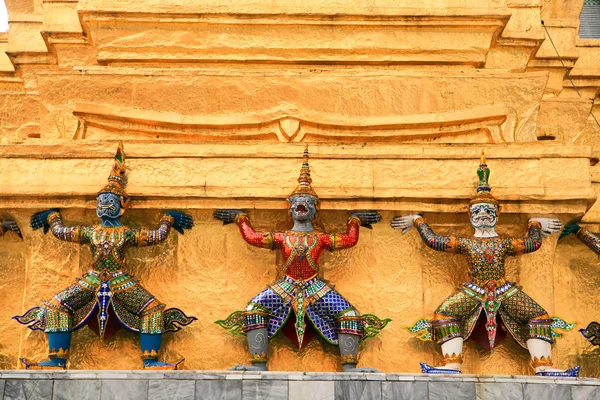 Wat Phra Kaeo gigante . — Foto de Stock