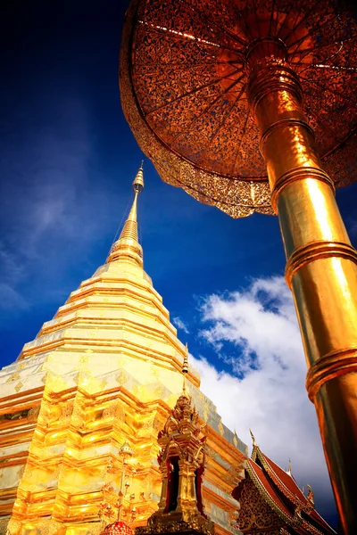 Thajský buddhistický chrám — Stock fotografie