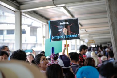 protestocular