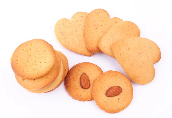 Καρδιά σχήμα cookies. σπιτικά γλυκά μπισκότα πιπεροριζών που απομονώνονται σε λευκό φόντο — Φωτογραφία Αρχείου