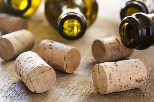 Bottles and corks — Stock Photo, Image