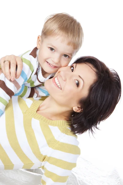 Madre feliz con hijo pequeño — Foto de Stock