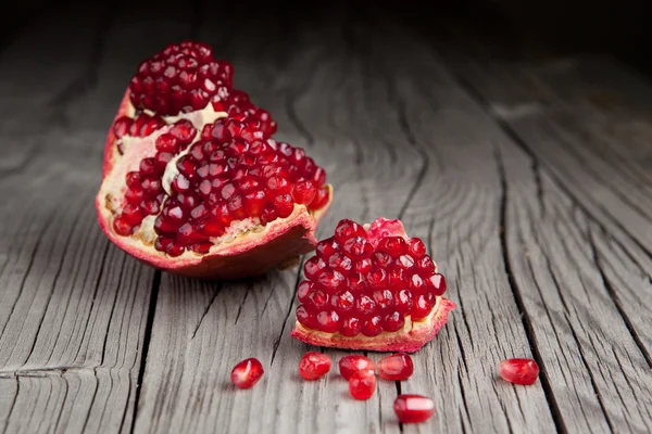 Saftiger Granatapfel — Stockfoto