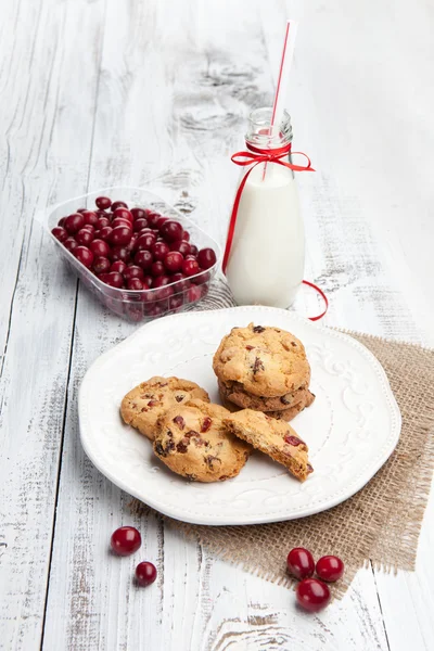 甘いクッキーとミルク — ストック写真