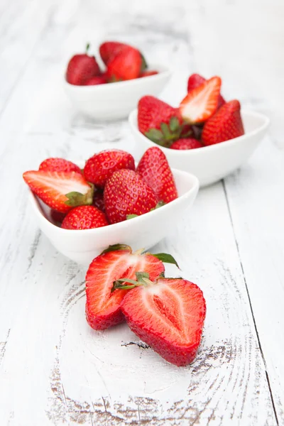 Verse en smakelijke aardbeien — Stockfoto
