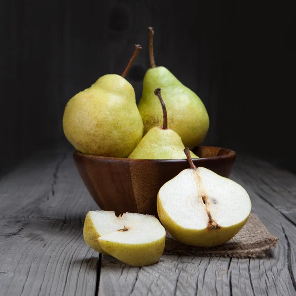 Färska och läckra päron — Stockfoto