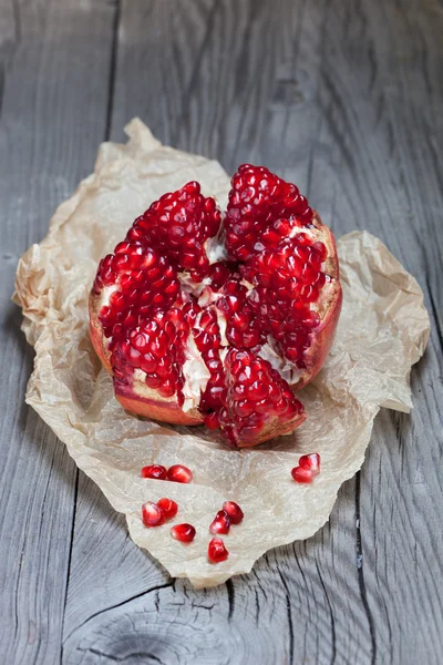 Saftiger Granatapfel — Stockfoto