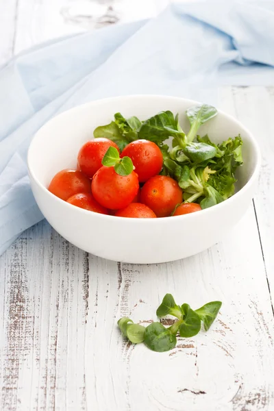 Tomates cereja — Fotografia de Stock