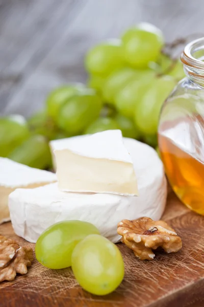 Baked Camembert cheese — Stock Photo, Image