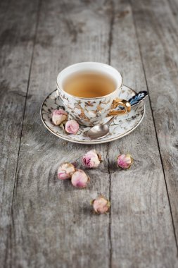 Bir fincan çay.