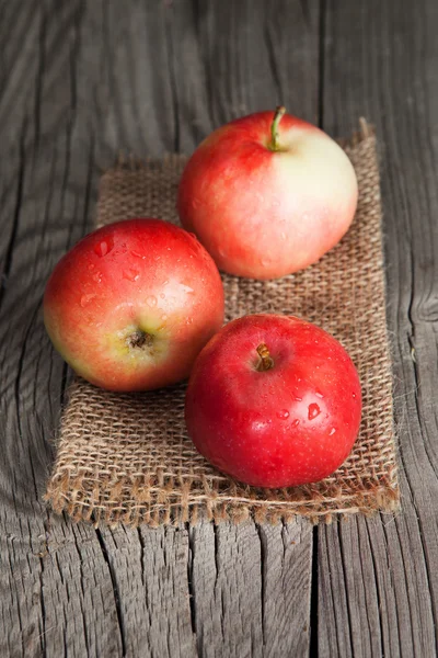 Verse rode appels — Stockfoto