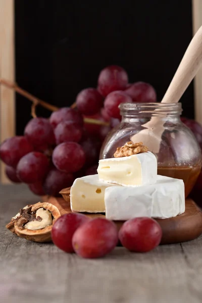 Pečený sýr camembert — Stock fotografie