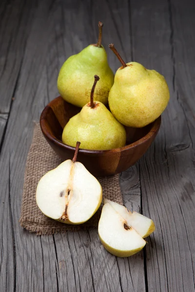 Frische Birnen — Stockfoto