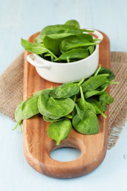 taze ıspanak yaprakları