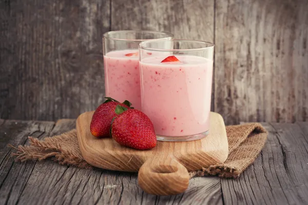 Batido de fresa —  Fotos de Stock