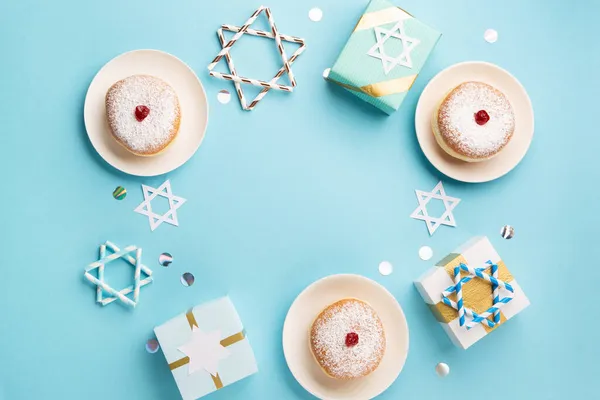 Hanukkah Sweet Doughnuts Sufganiyot Powdered Sugar Fruit Jam Gift Boxes — Stock Photo, Image