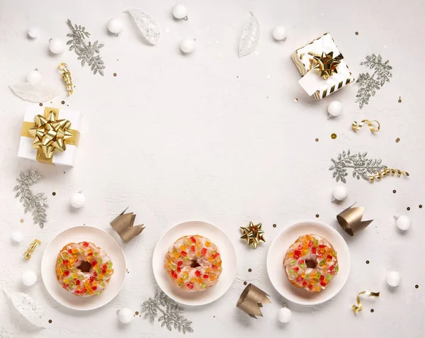 Traditional Kings Day Bread Called Epiphany Cake White Background Winter — Stock Photo, Image