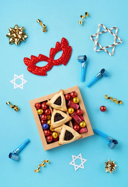 Purim Celebración Carnaval Judío Concepto Vacaciones Sabrosas Galletas Hamantaschen Máscara —  Fotos de Stock