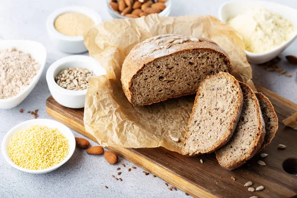 Gluten Free Homemade Bread Healthy Eating Dieting Balanced Food Concept — Stockfoto