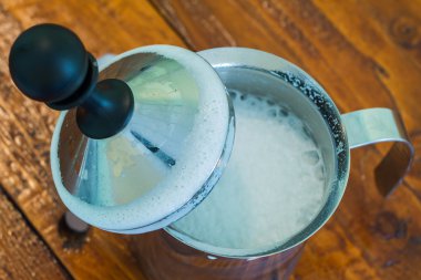 süt köpüğü yapma