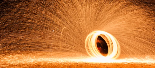 Fiação queima de lã de aço — Fotografia de Stock