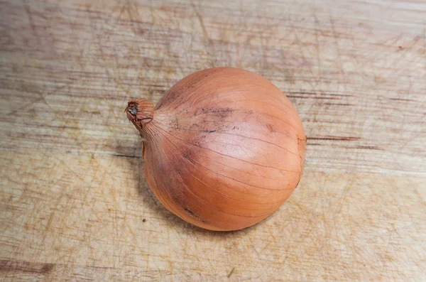 Cebolla en bloque de picado — Foto de Stock